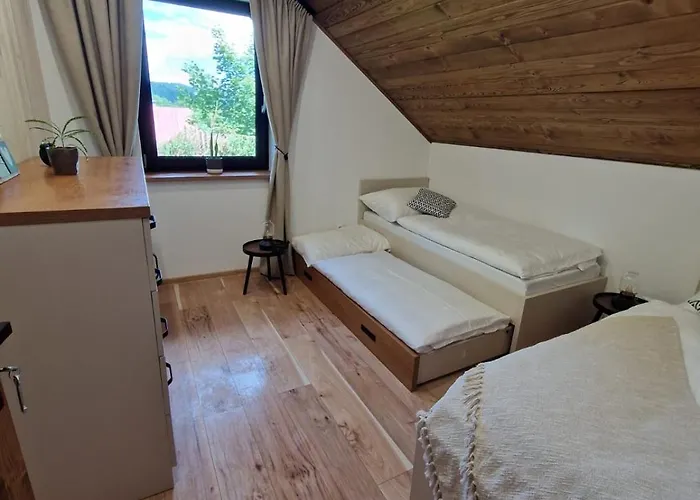 Pod Cigernikom Nyaraló *
